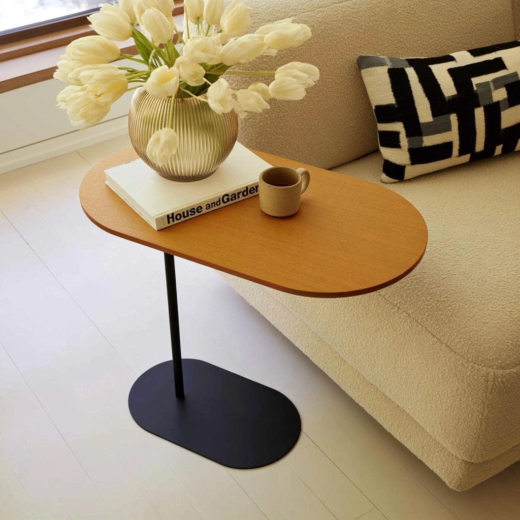 Gestoffeerde bank van hout, kleur beige